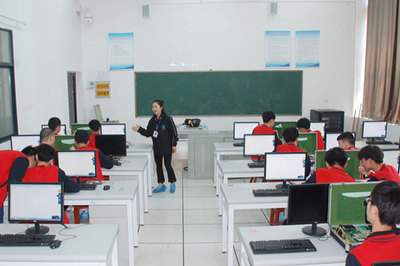 四川省峨眉山市職業(yè)技術(shù)學(xué)校 深耕計算機軟硬件及網(wǎng)絡(luò)技術(shù)開發(fā)，培育數(shù)字時代技能英才